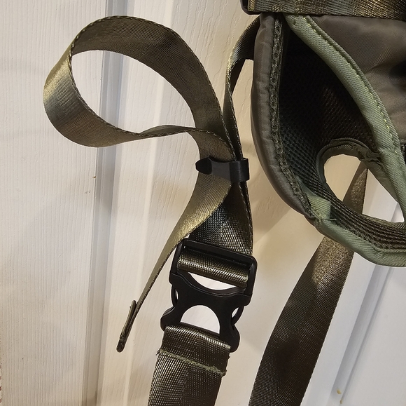 Army Green PetBonus Breathable Front Adjustable Small Dog Carrier Mesh Padded - Picture 6 of 14